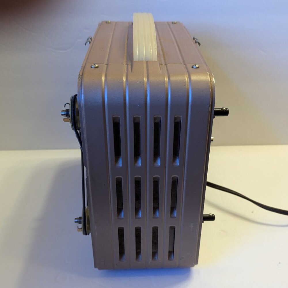 Vintage 1950's Kodak Brownie 300 Movie Projector F/1.6 Lens 8mm Model 1 - Picture 4 of 15